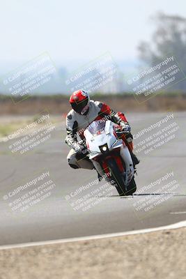 media/Sep-20-2025-TrackDaz (Sat) [[27f0cde673]]/A Group/2pm (Turn 9)/